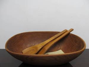 lot 150 image: Unused Vintage Teak Wood Serving Bowl Set