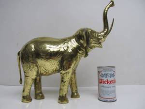 lot 111 image: LARGE Vintage Solid Brass Elephant