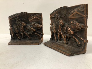 lot 230 image: Old Vintage Solid Brass or Copper Bookends wHorses