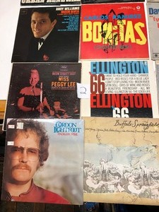 lot 272 image: Lot of 20 Vintage Vinyl Records #2