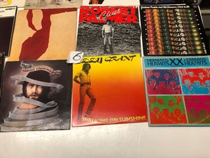 lot 276 image: Lot of 20 Vintage Vinyl Records #6