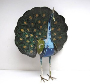 lot 279 image: Large Metal Peacock Lawn Decoration