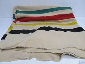 lot 291 image: Old Vintage PENDLETON Glacier Park Wool Blanket
