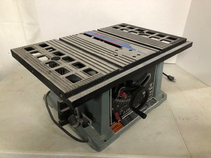 lot 341 image: Working DELTA 10 Bench Saw