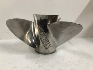 lot 351 image: Brand New or Like-New Quicksilver Mercury MIRAGE 48 Boat Propeller