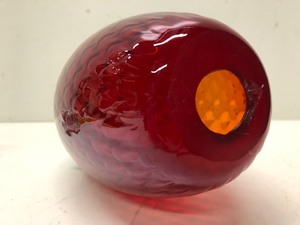 lot 320 image: Larger Art Glass Chicken Sculpture