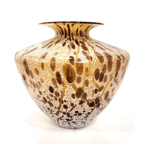 lot 397 image: Lovely Large Vintage Italian Leopard Art Glass Vase 