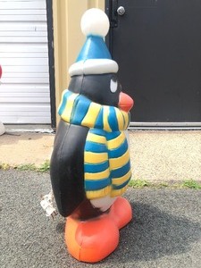 lot 182 image: Vintage Winter Penguin Lighted Blow Mold
