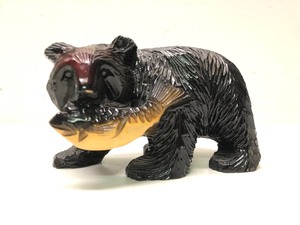 lot 371 image: Hand Carved Hardwood Bear wFish Carving