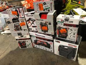 lot 46 image: Lot of Assorted Vector Portable Power Stations Various Sizes  and Conditions   Customer Returns See Pictures