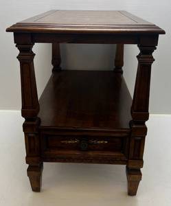lot 9 image: Vintge Mid Century Wood Side Table With Dovetail Drawer 25D x15W x 20 34T