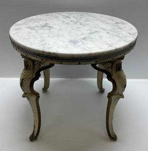 lot 18 image: Small Marble Top Side Table With Heavy Metal Legs 18 x 16 12T