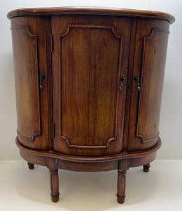 lot 24 image: Small Vintage Three Door Side Cabinet 30W x 33T x 15 12D