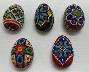 lot 36 image: Misc.Decorative Beaded Eggs
