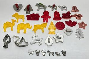 lot 56 image: Vintage Misc. Cookie Cutters