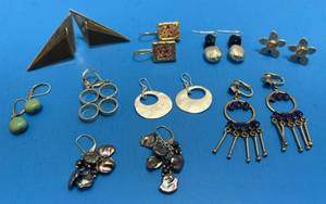 lot 136 image: Misc. 925 Earrings 65.73 G Approx Weight