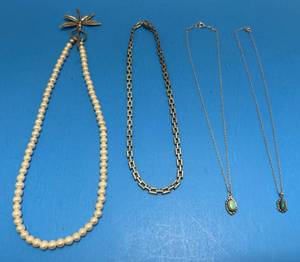 lot 142 image: Misc. Sterling Silver Necklaces 60.00 G Approx Weight