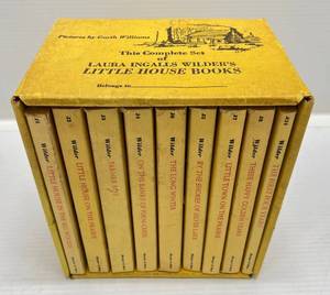lot 179 image: Vintage 1971 Laura Ingalls Wilders Little House Books Complete Set Of Nine