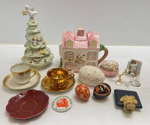 lot 198 image: Misc. Vintage Items & More