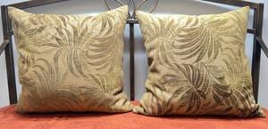 lot 247 image: Ornate Heavy Brass Bench With Pillows 49 12W x 21D x 35T