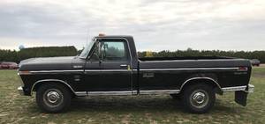 lot 2 image: 1973 Ford F250 GW7000 Ranger XLT Camper Special