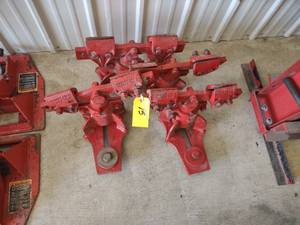 lot 15 image: (4) Unibody Clamps...