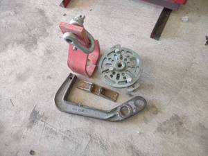 lot 19 image: Puller Components...