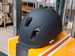 lot 219 image: Kilowatt Bicycle Helmet HT-500MTBK