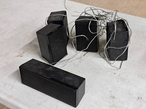 lot 193 image: Samsung Speaker System 5-piece