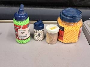 lot 4 image: Lot of (4) Crosman 6mm Plastic Soft Air BBs