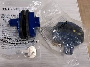 lot 28 image: Lot of (2) Trigger Locks