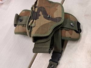 lot 29 image: Gun Holster
