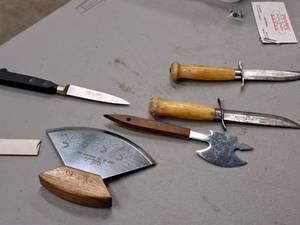 lot 47 image: Lot of (5) Specialty Knives