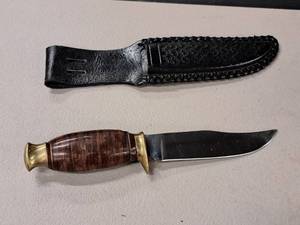 lot 50 image: 5-12 Knive with Sheath