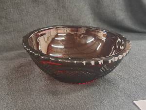 lot 69 image: Lot of (1) 8-12 Bowl