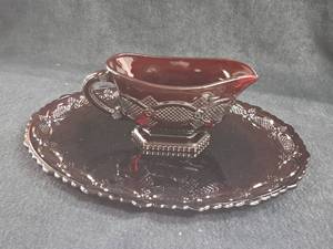 lot 72 image: 13 Serving Platter and 7 Gravy Boat