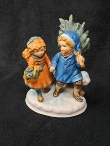 lot 115 image: Avon Charing the Christmas Spirit First Edition 1981 Figurine