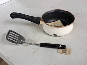 lot 234 image: Encore Pan and Spatula (New)