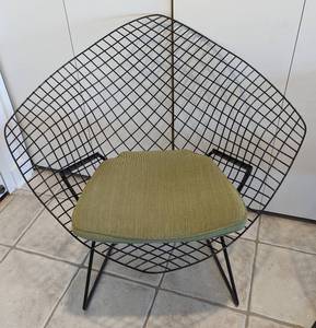 Pair of Vintage Bertoia Diamond Chairs