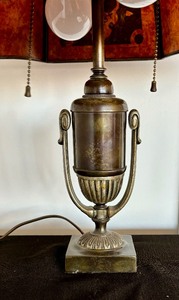 Vintage Rembrandt Style Table Lamp