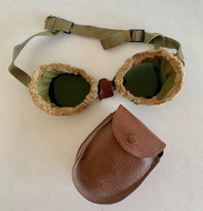 Vintage WWII Tinted Snow Goggles - Mountain Troops - With Case