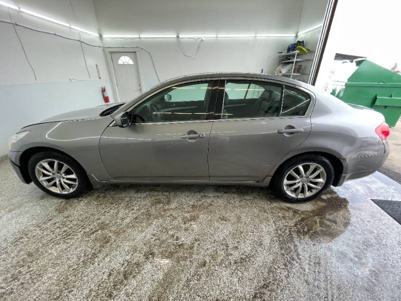 lot 111L image: 2009 Infiniti G37 X - AWD - 2 OWNERS