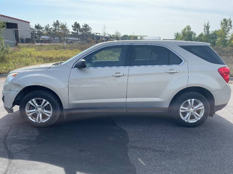 lot 112 image: 2011 Chevrolet Equinox LS