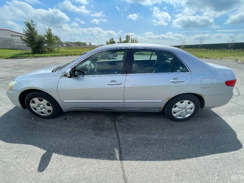lot 120A image: 2005 Honda Accord LX
