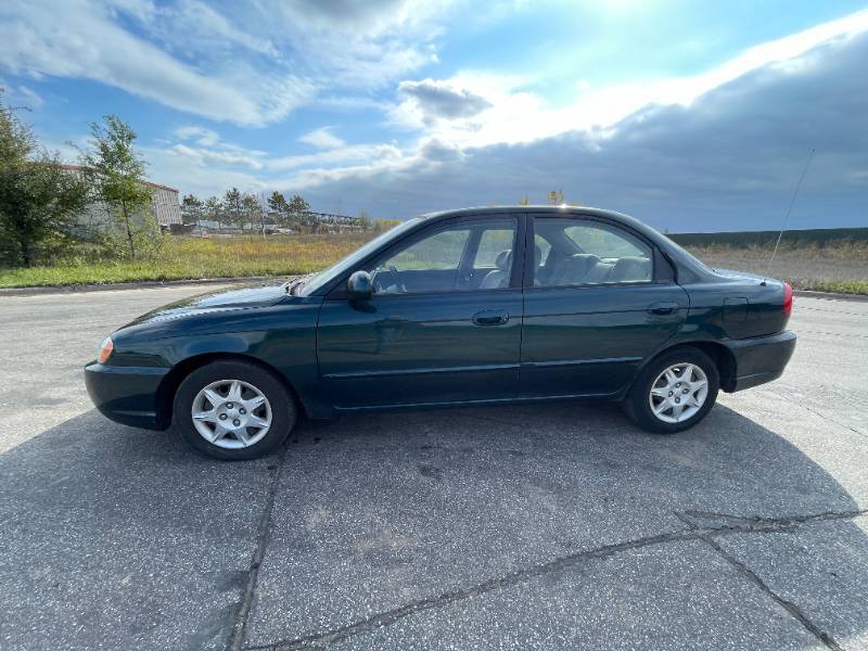 lot 125 image: 2002 Kia Spectra - 1 OWNER - 80,287 MILES