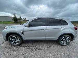 lot 13 image: 2021 Mitsubishi Outlander Sport SE - AWD - 2 OWNERS - 36,078 MILES