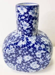 lot 73 image: Victoria Ware Ironstone Chinoiserie Carafe