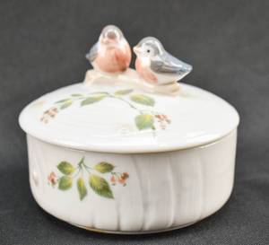 lot 66 image: Takahashi Bluebirds on a Branch Porcelain Lidded Dish