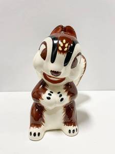 lot 3 image: Robert Simmons Hand Painted Ceramics Nippy Squirrel and Cheeky Rabbit