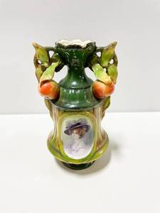 lot 239 image: Robert Hanke Austrian Porcelain Portrait Vase